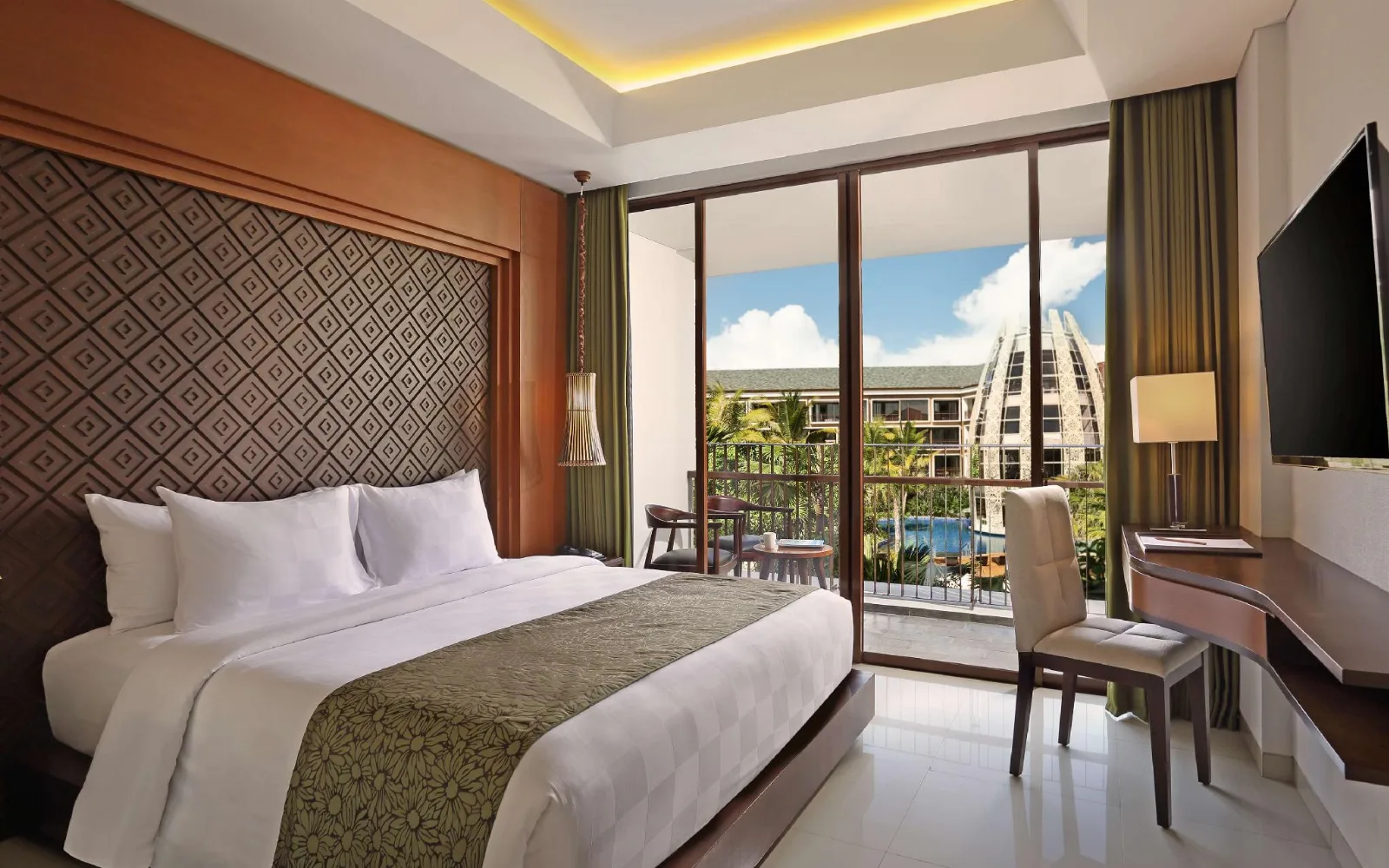 Fitness Studio at GOLDEN TULIP JINENG RESORT BALI