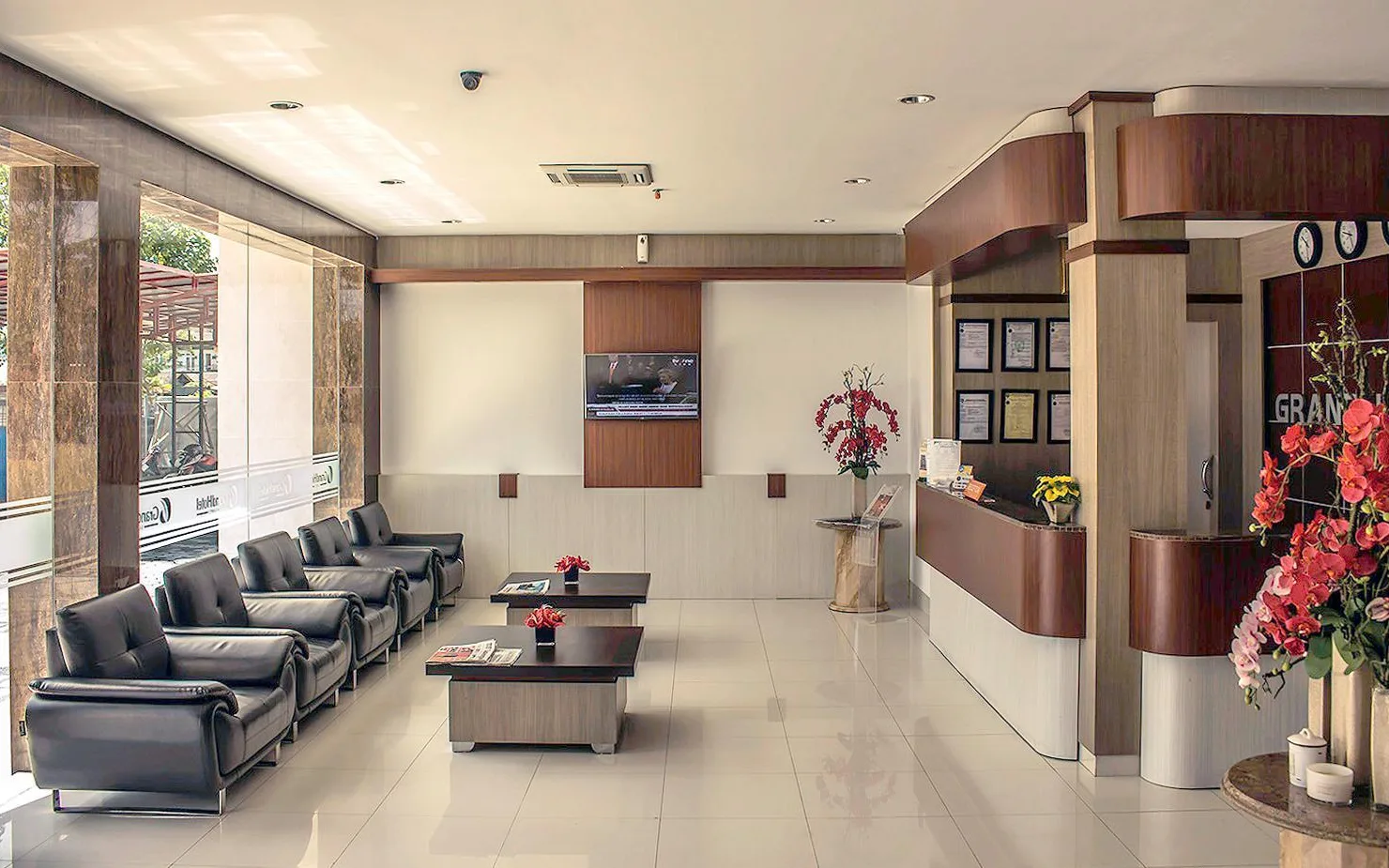 Free valet parking Spa at Grand Hotel Sampit