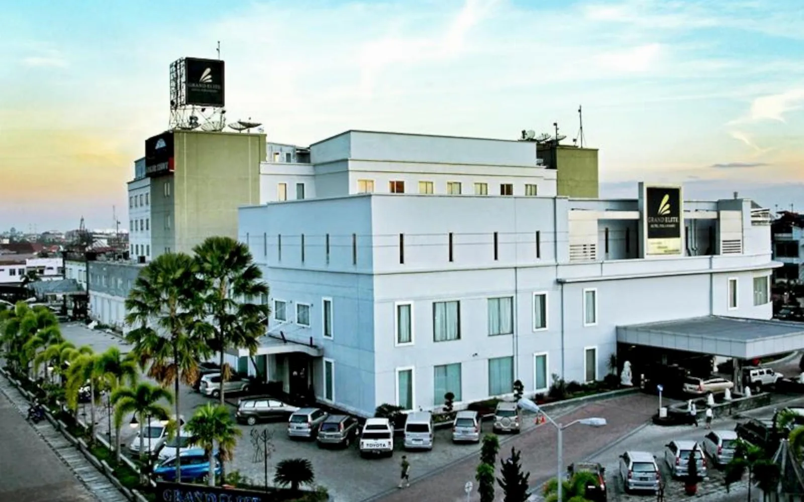 Grand Wellness & Spa at Grand Elite Hotel