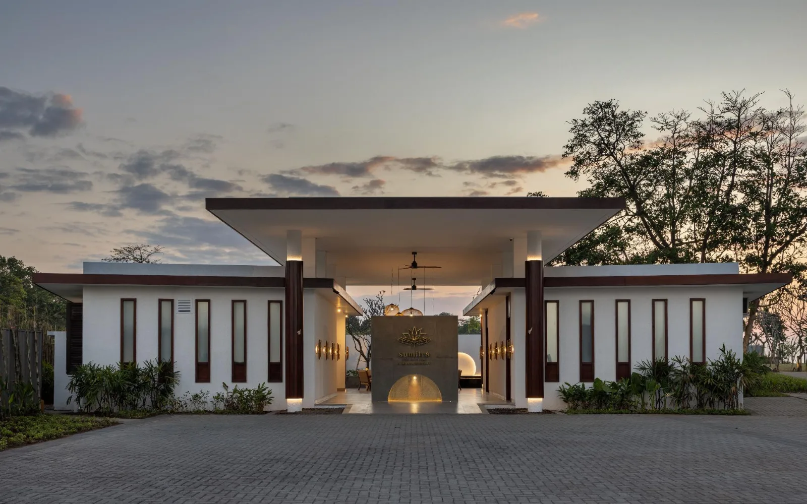 Horizon Infinity Pool at Sumitra Luxury Villas & Resort by Pramana