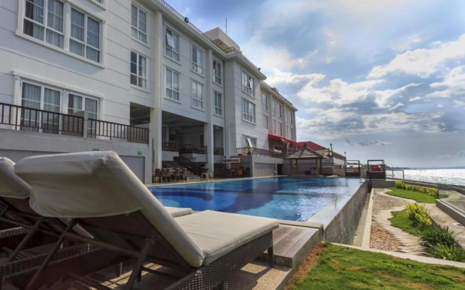 Hotel Wellness & Spa at Hotel On The Rock by Prasanthi