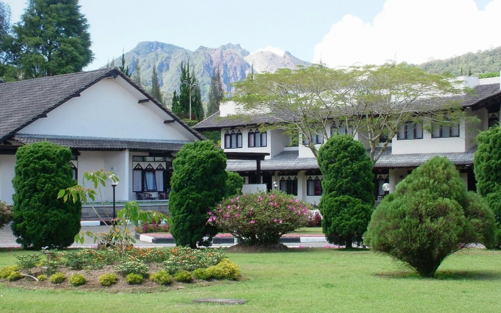 Hotel Wellness & Spa at Hotel Sibayak Internasional Berastagi