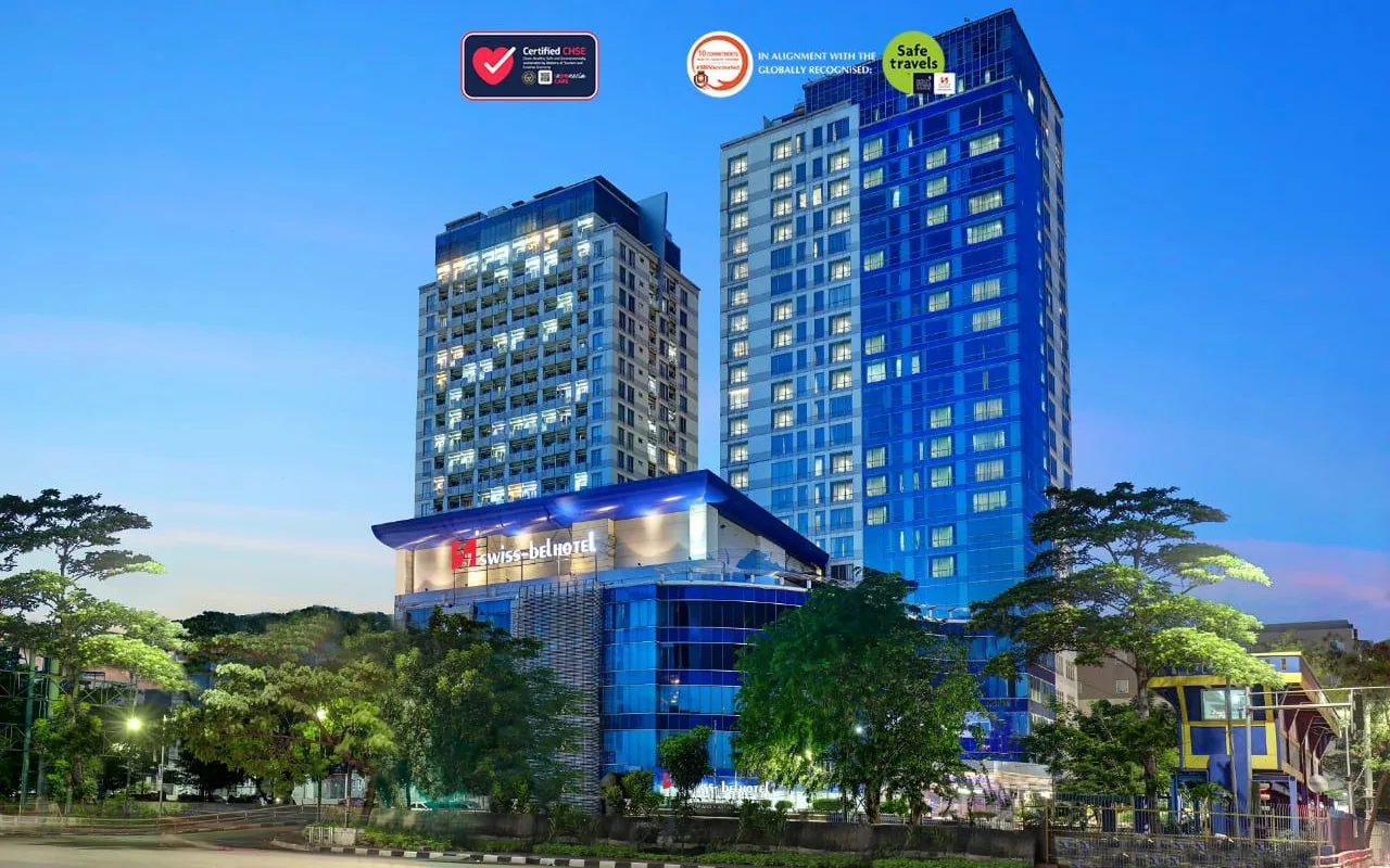 Indoor Pool & Health Club at Swiss-Belhotel Mangga Besar