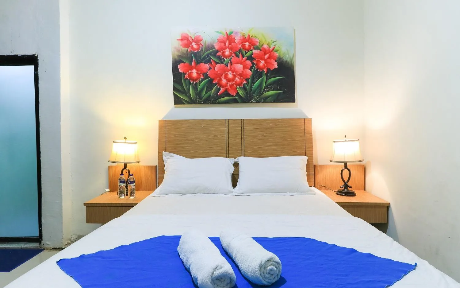 Labuana Homestay and Cafe Garden Makassar Spa Sanctuary