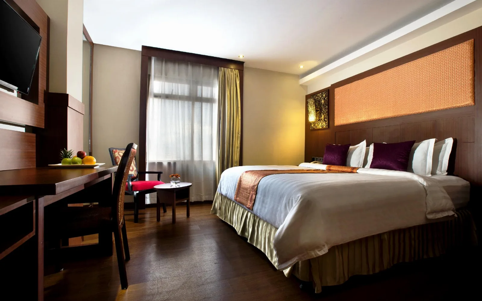 Lagoon Swimming Pool at Best Western Plus Makassar Beach