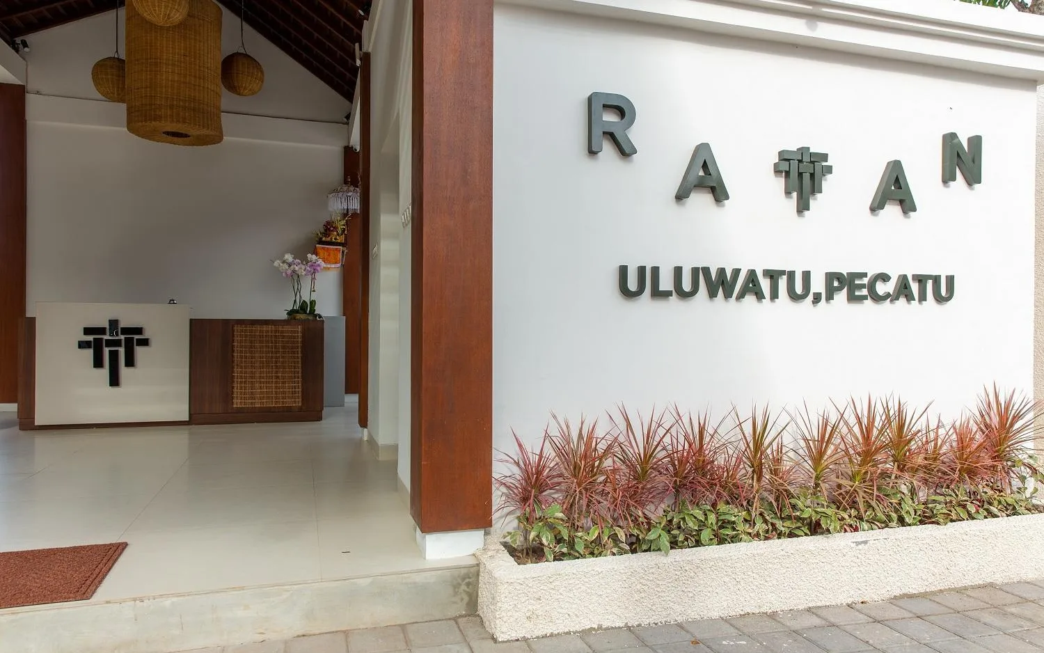 Lagoon Swimming Pool Oasis at Tapa Ratan Uluwatu