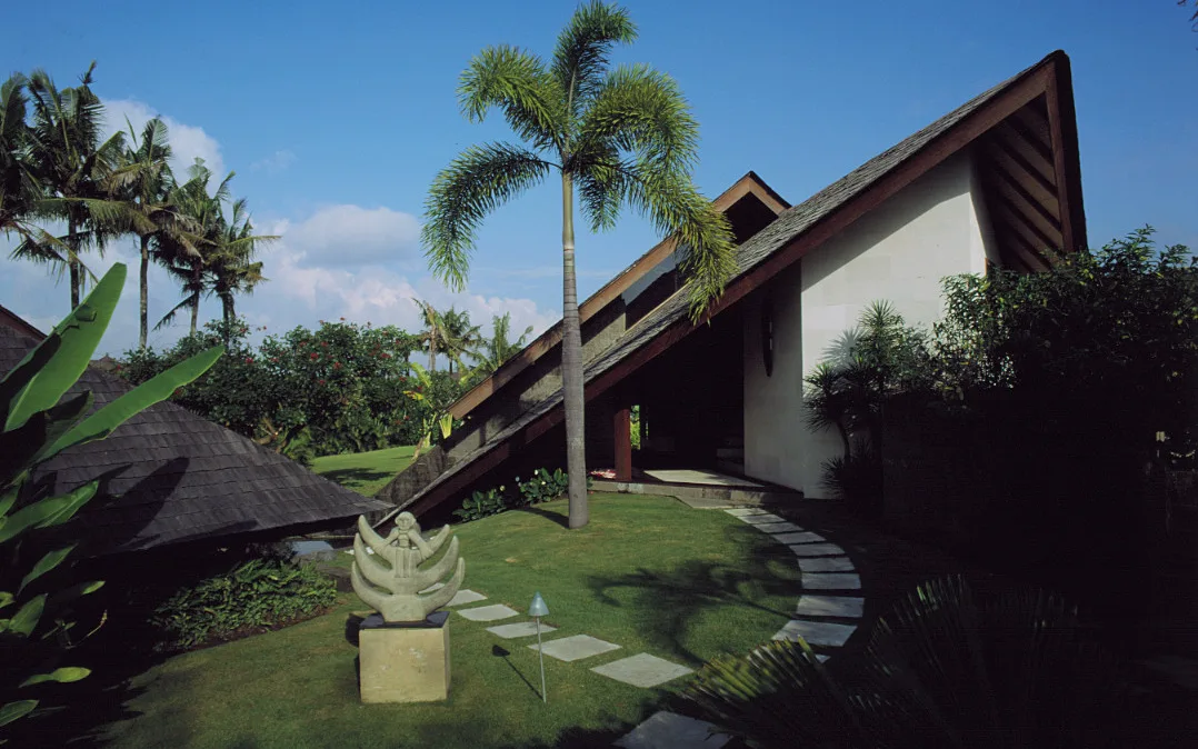 Library Spa at Villa Sin Sin