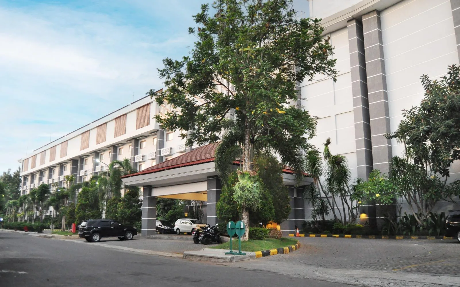 Lorin Wellness & Spa at Lorin Dwangsa Solo Hotel