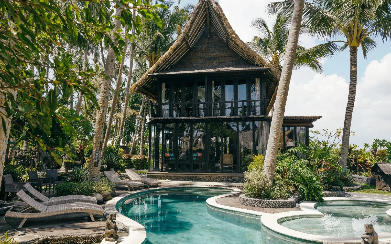 Most Wellness & Spa at Most Exotic Beachfront Villa Keong