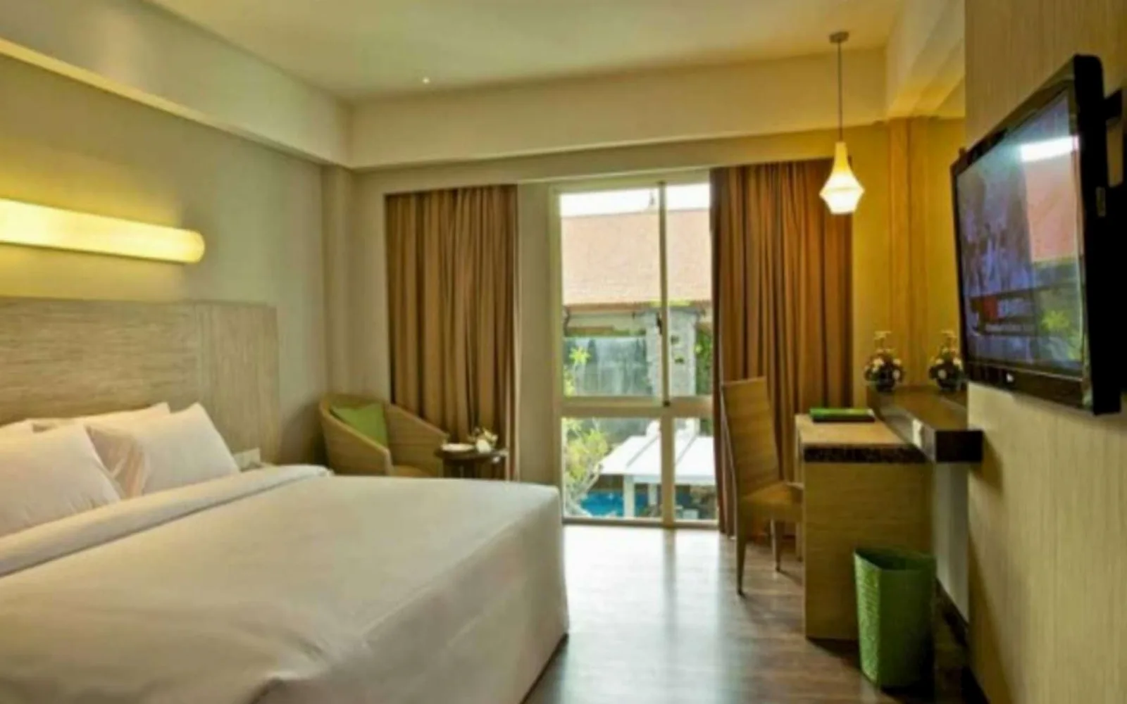 Outdoor Lagoon Pool at Bintang Kuta Hotel