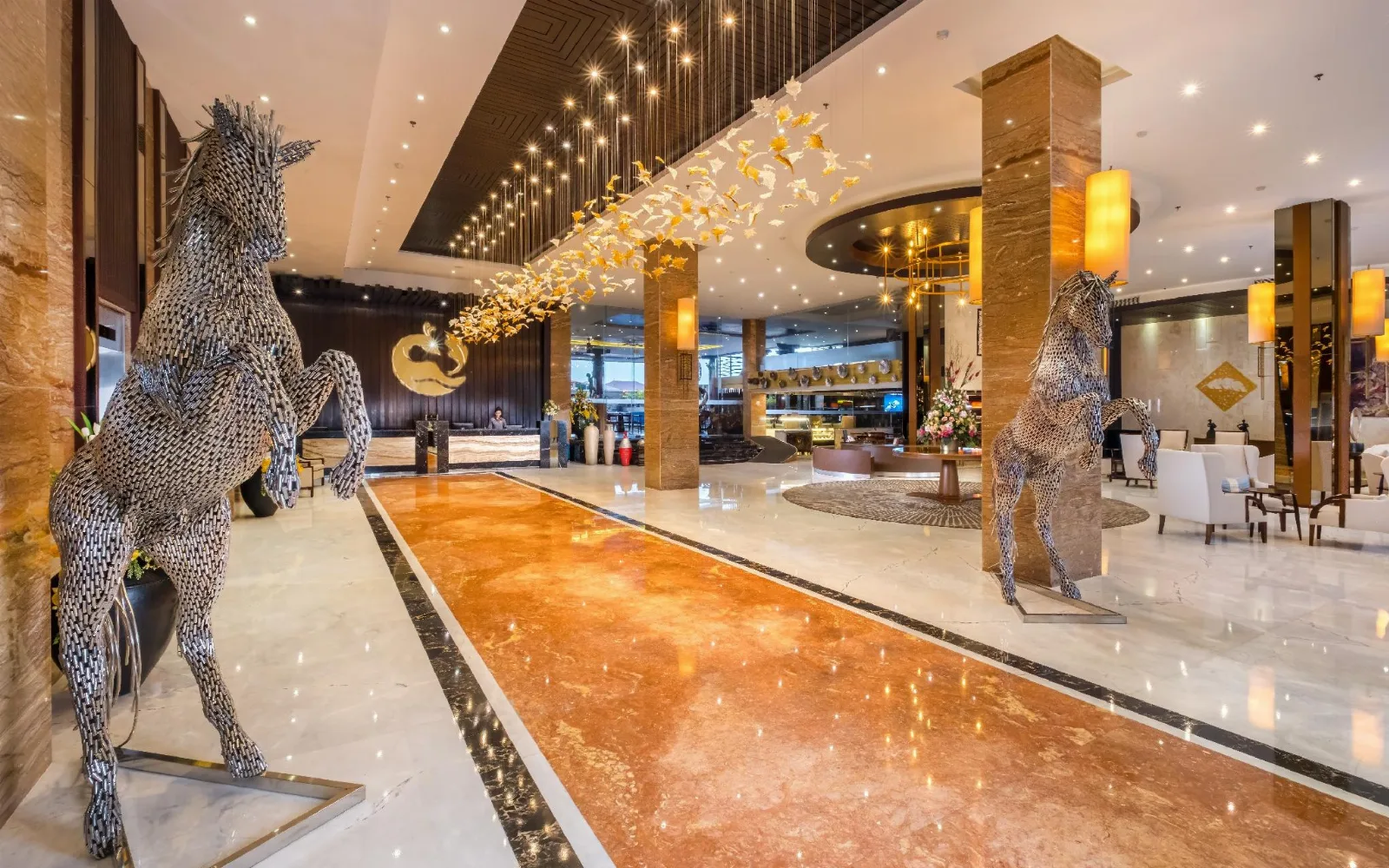 Outdoor Lagoon Pool at Gets Premiere Semarang