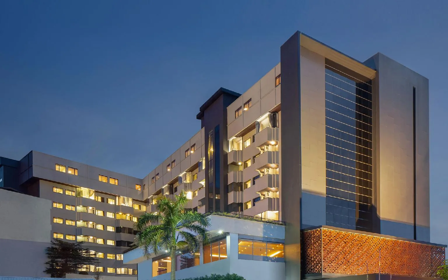 Outdoor Leisure Pool at AIHO Hotel Medan