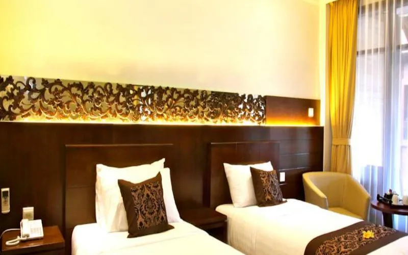 Outdoor Leisure Pool at Ari Putri Hotel
