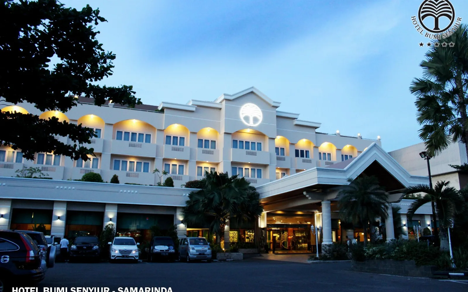 Outdoor Leisure Pool at Bumi Senyiur Hotel