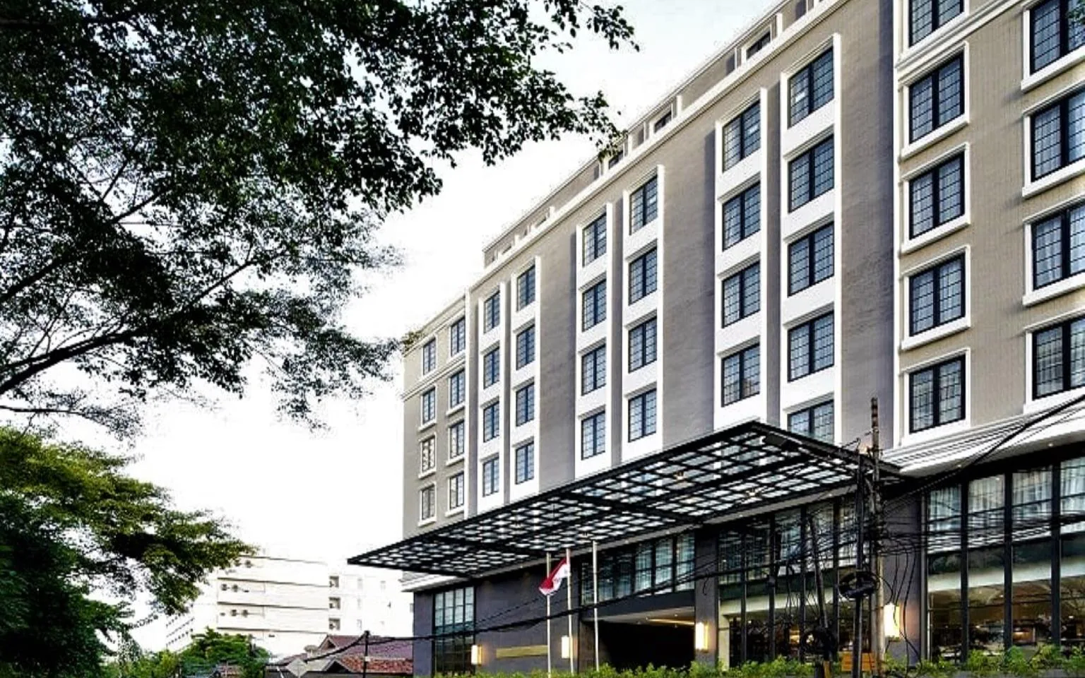 Outdoor Leisure Pool at Maia Hotel Jakarta