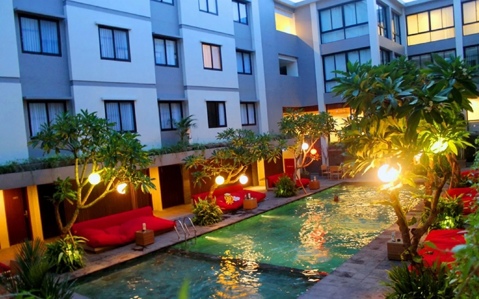 Outdoor Leisure Pool at Savvoya Hotel Seminyak