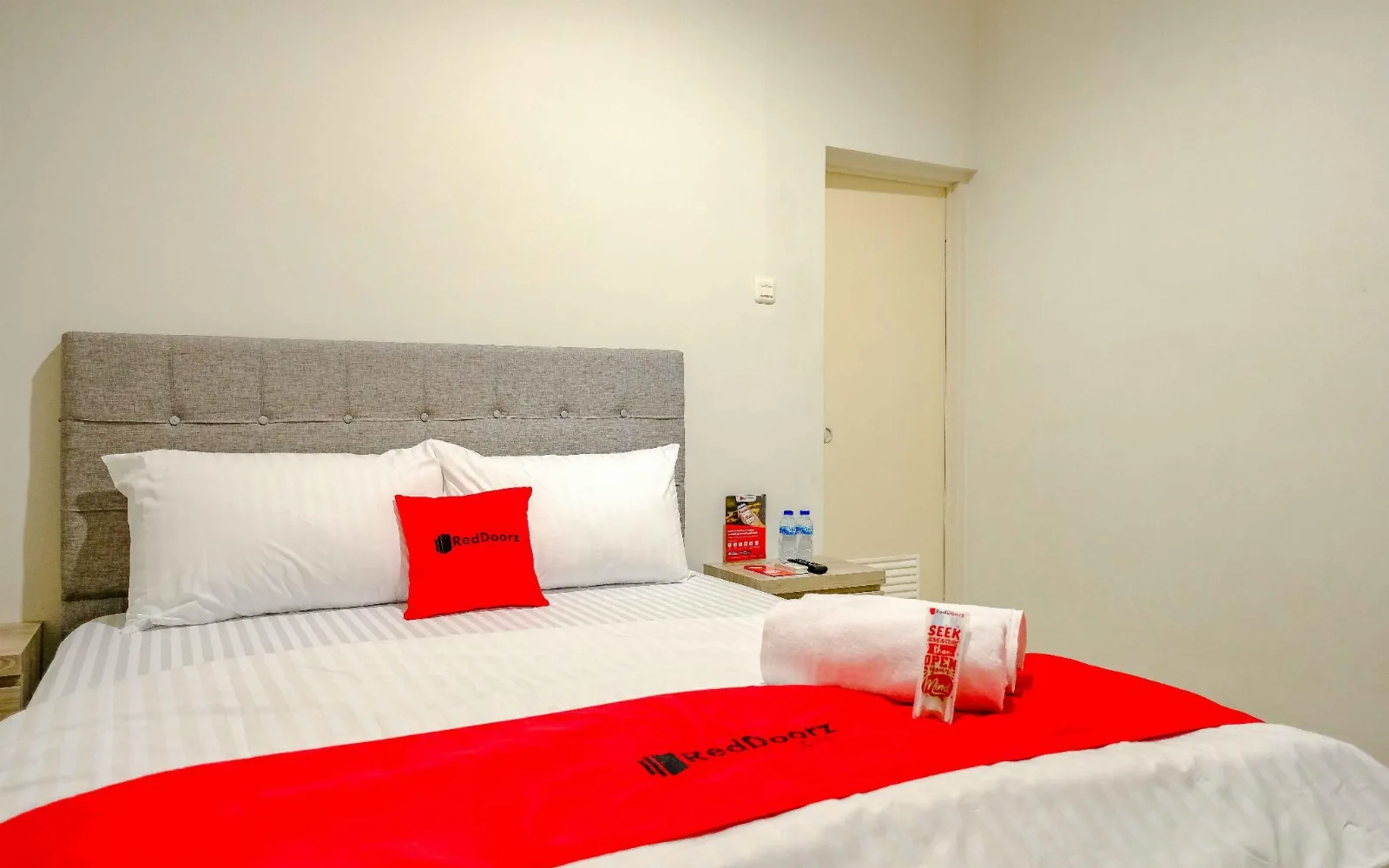 RedDoorz near Pasar Baru 3 Spa Sanctuary