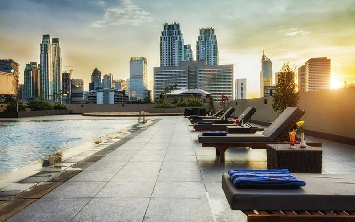 Royal Health Club & Pool at Royal Kuningan Hotel