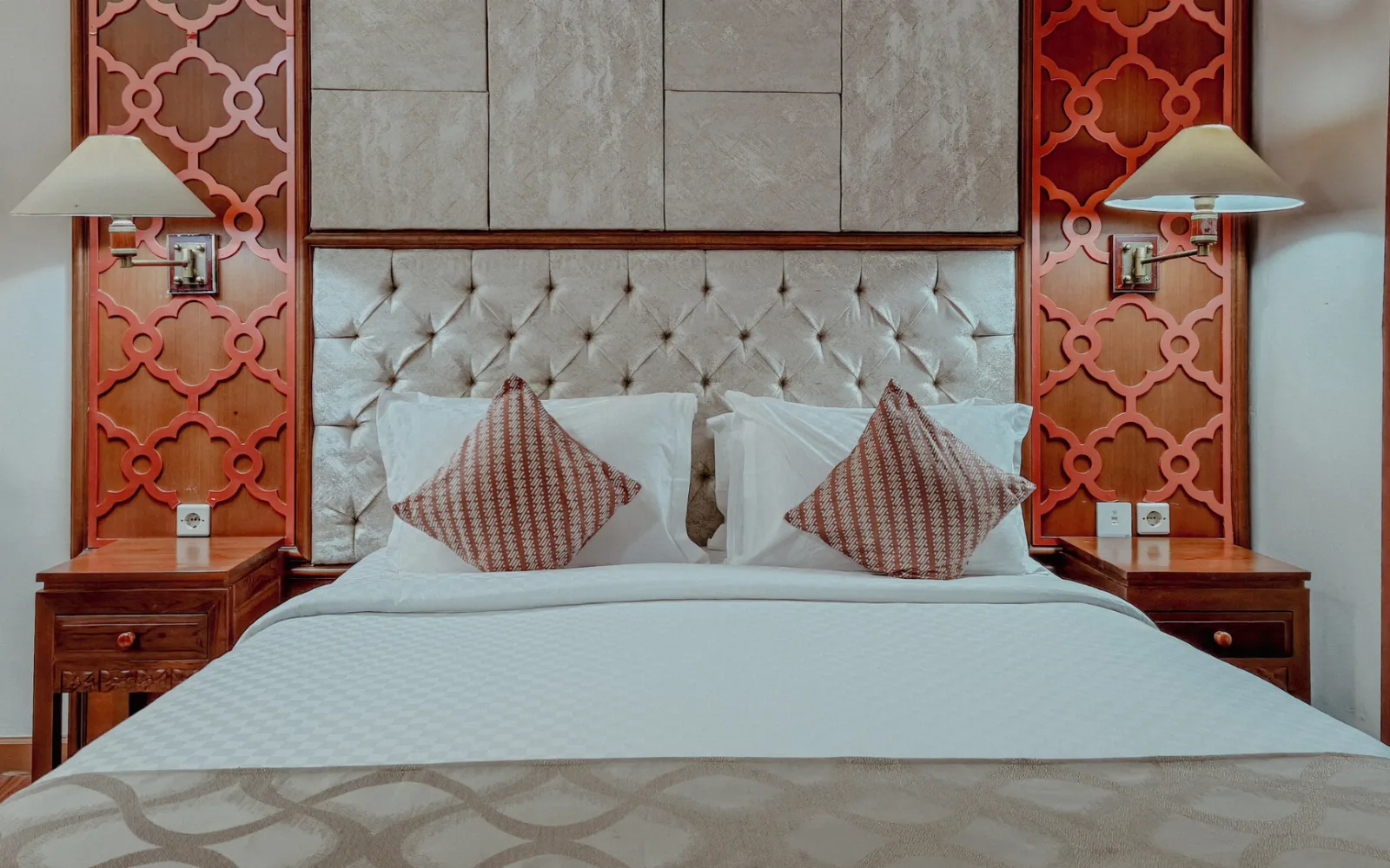 Royal Wellness & Spa at Royal Brongto Hotel