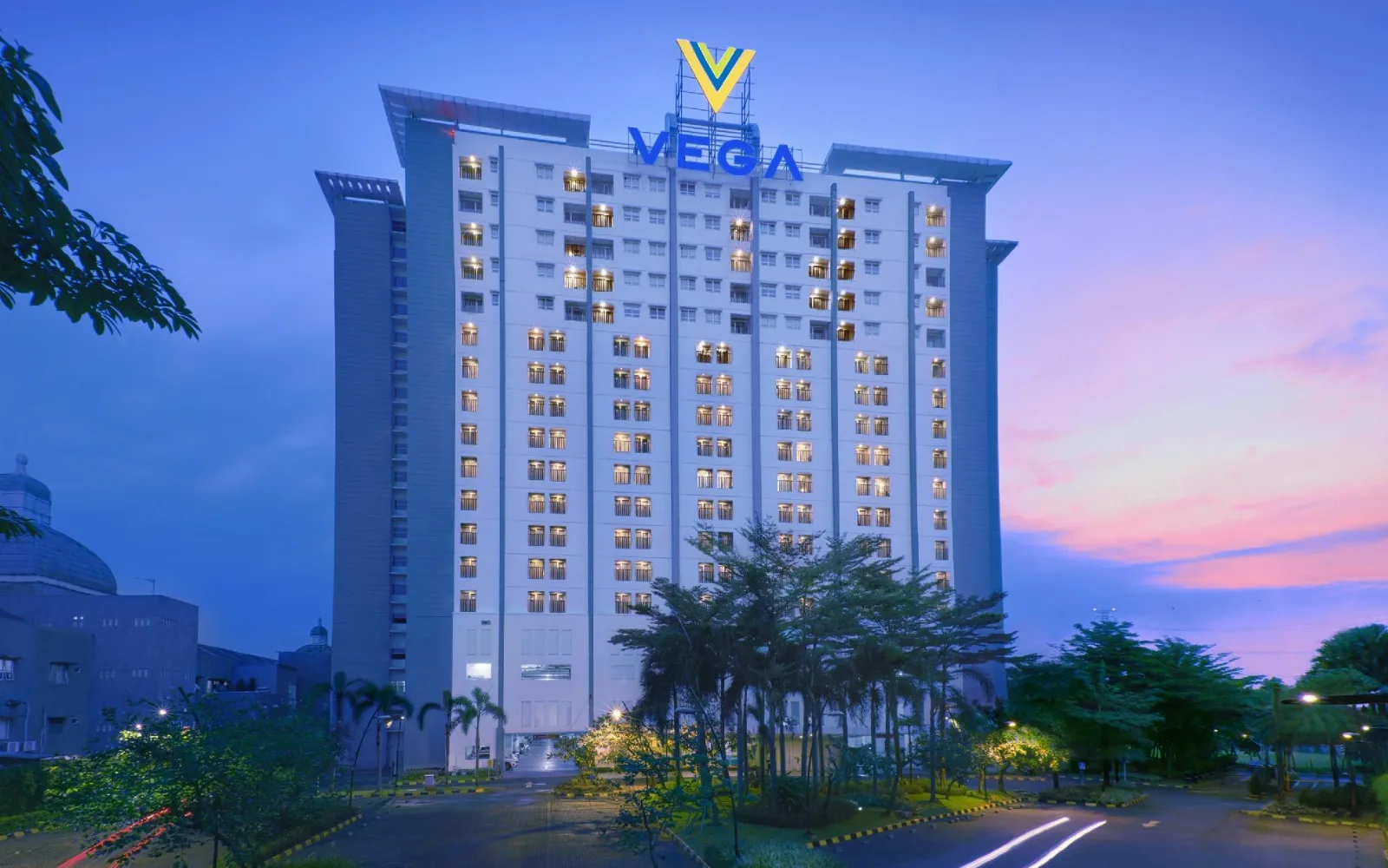 Semi-Olympic Pool & Splash Park at Vega Gading Serpong
