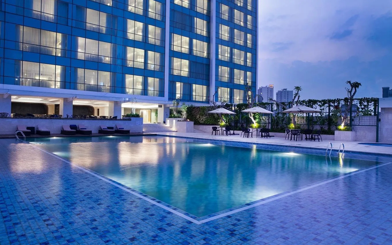 Sky Infinity Pool & Spa at Crowne Plaza Bandung By IHG