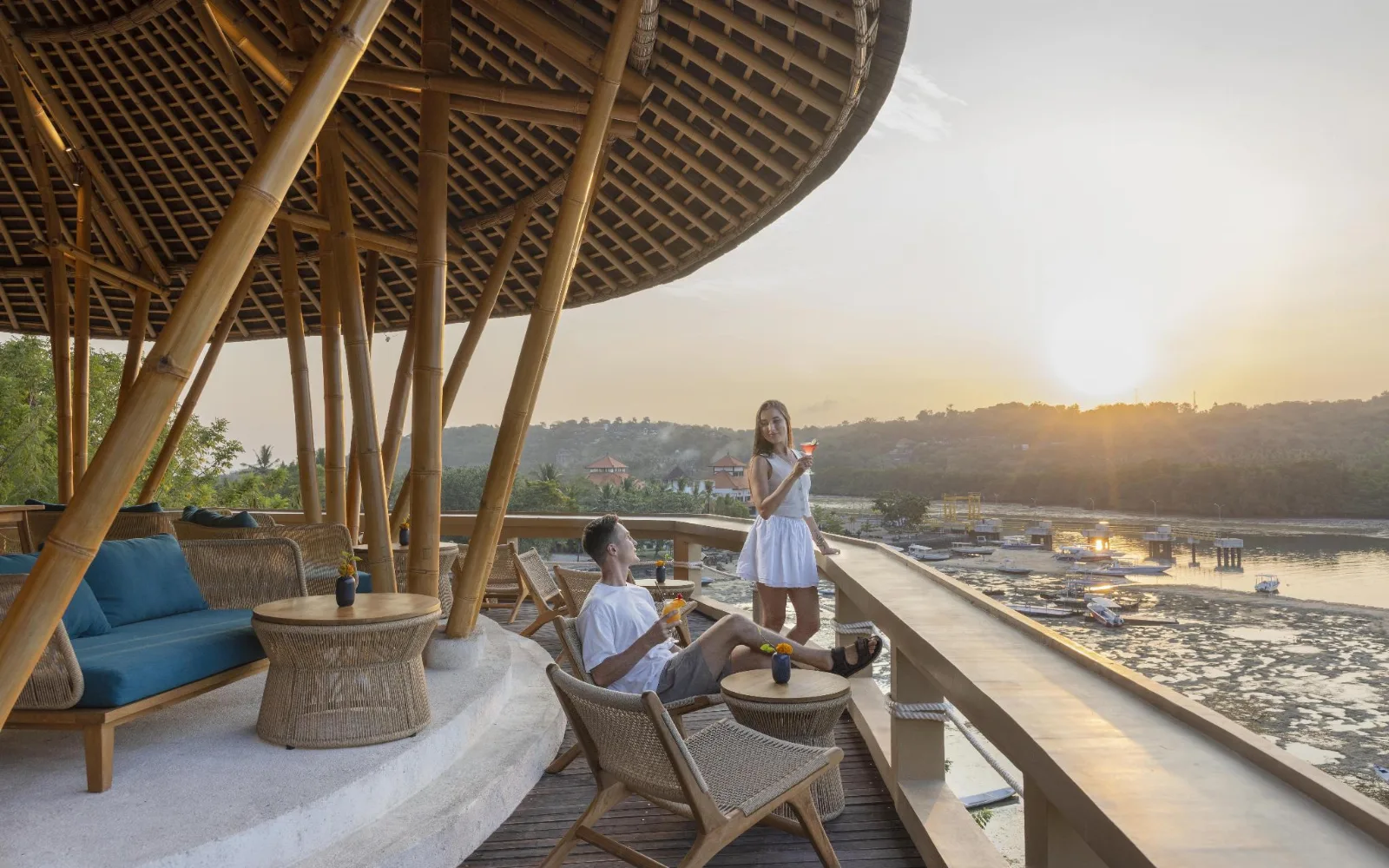 Waterfront Horizon Swimming Pool at Pramana Nusa Ceningan