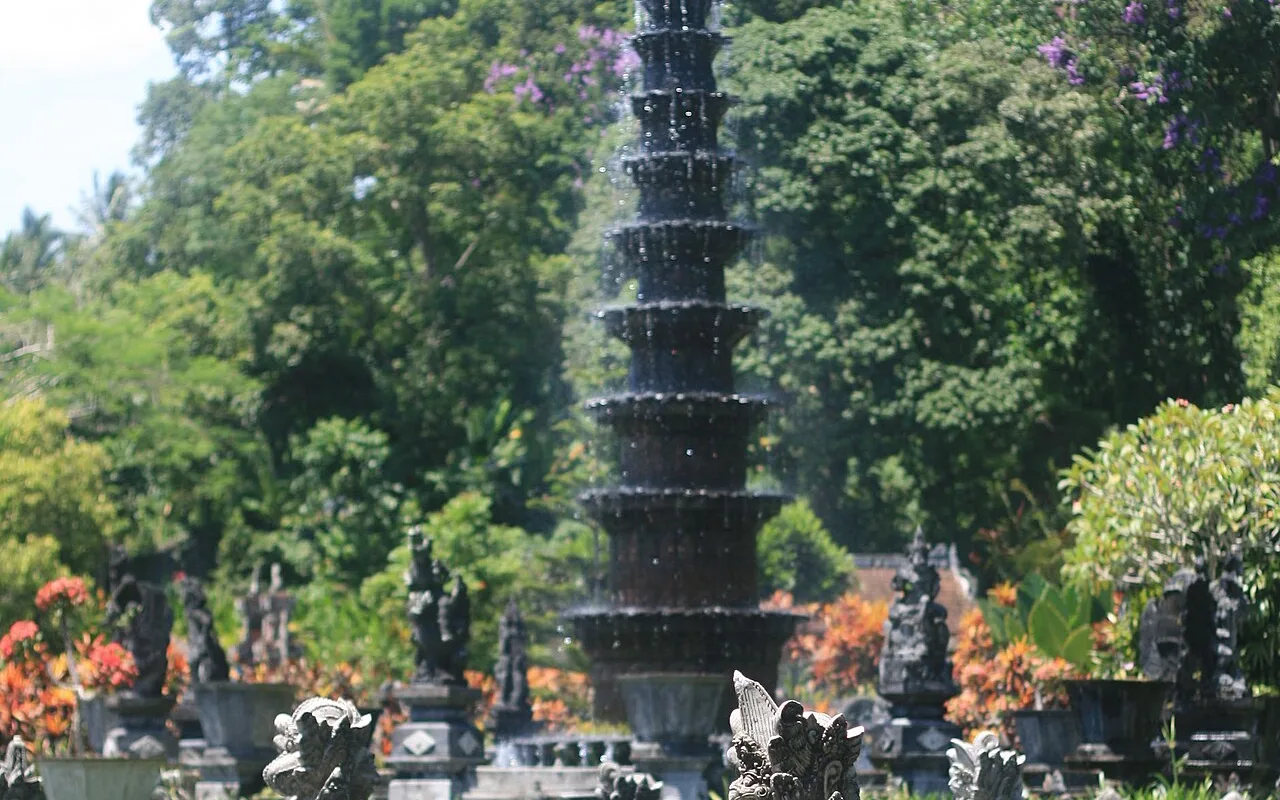 Finally, SID performs for the first time in Nusa Lembongan